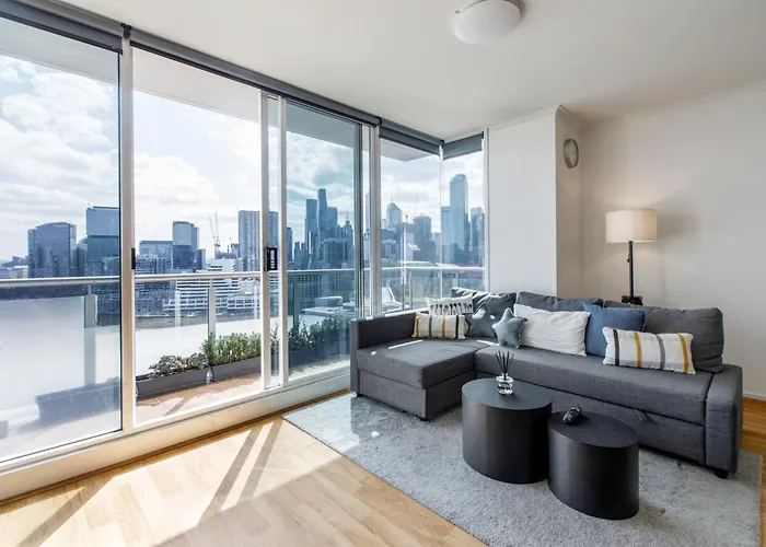 Modern Nomads Stunning City & River View 3Br With Carpark