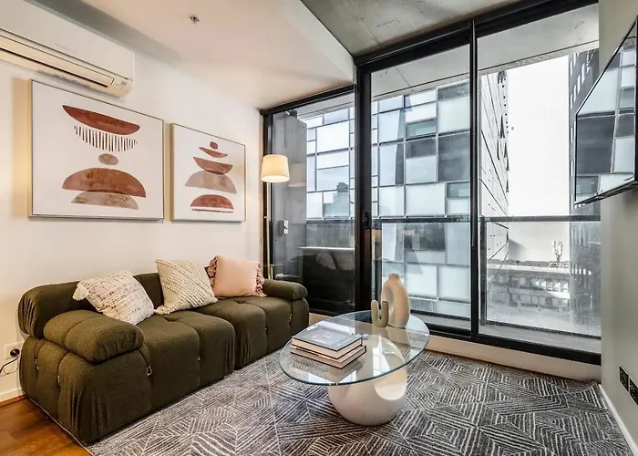 Central Charm Small Studio Retreat In Melbourne