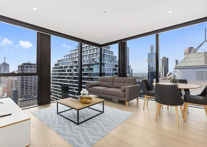 Lux Shortstay Two Bedroom At Collins House