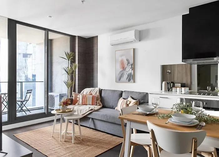 A Cozy 2Br Apt On Spencer St With Free Parking