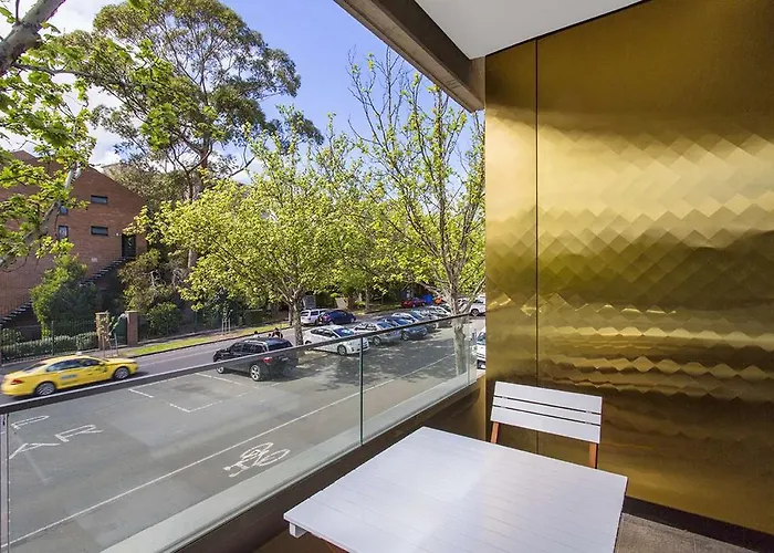 Cosmo Stays - Delightful, Hidden Gem In The Heart Of Carlton