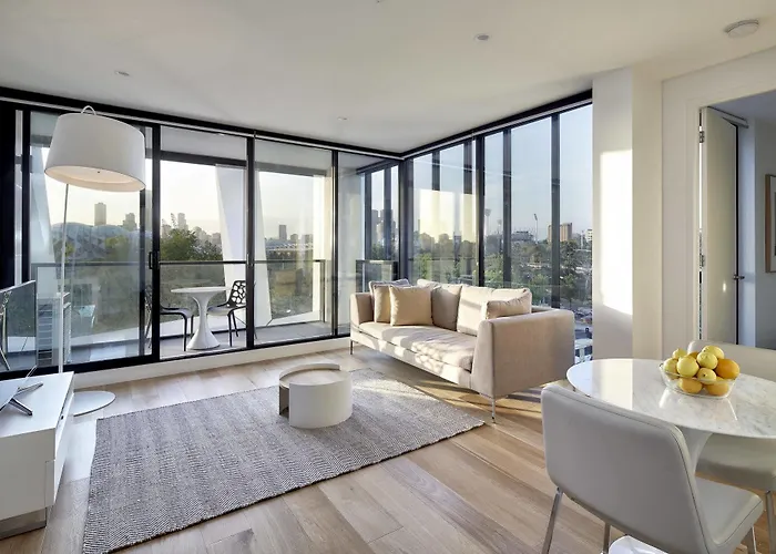 381 Cremorne