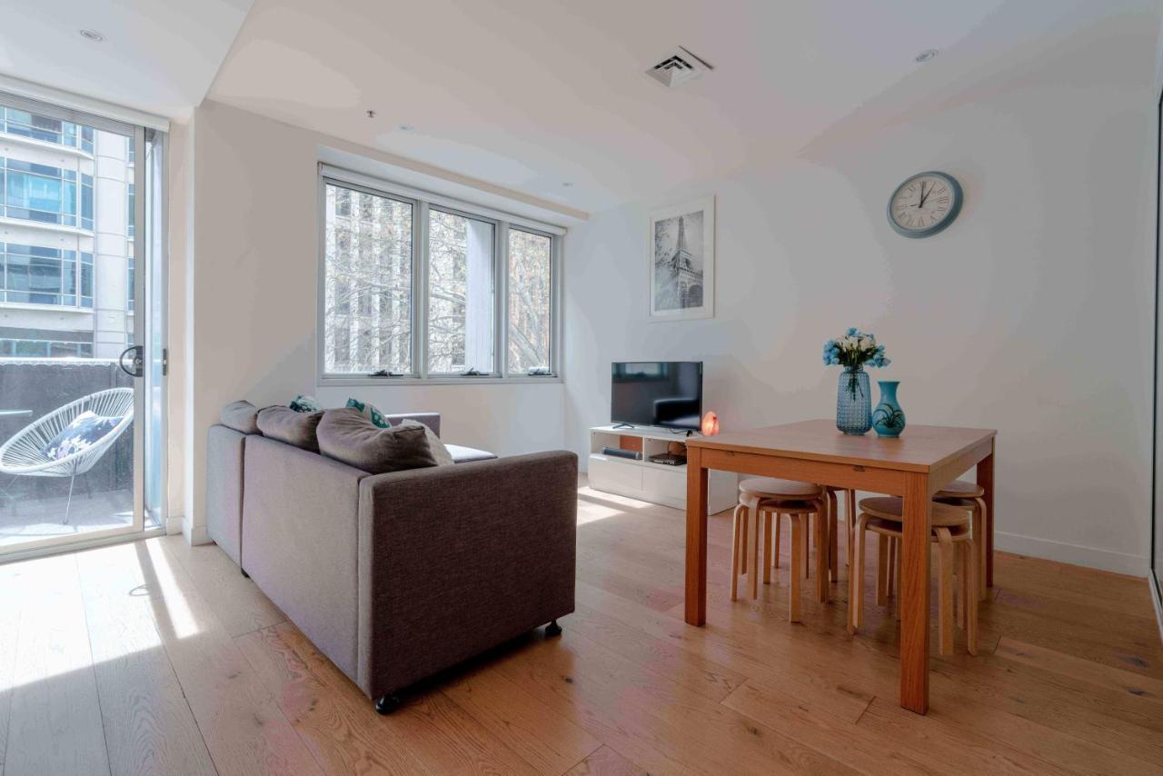 Apartment Absolute Collins Melbourne