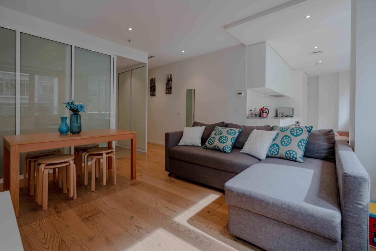 Absolute Collins Apartment *