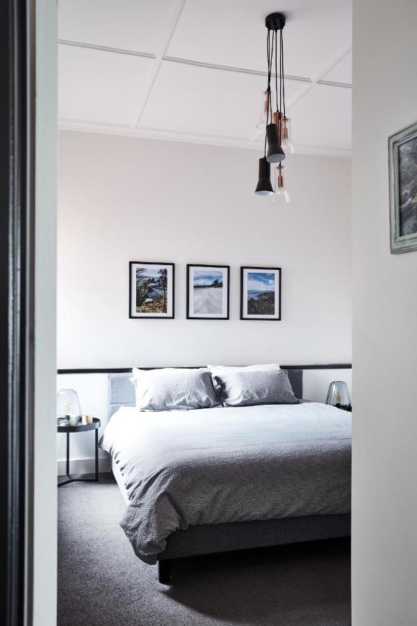 St Kilda Beachfront Penthouse *
