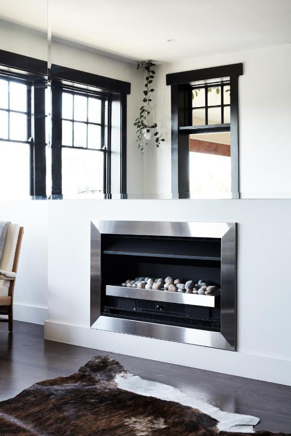 St Kilda Beachfront Penthouse *