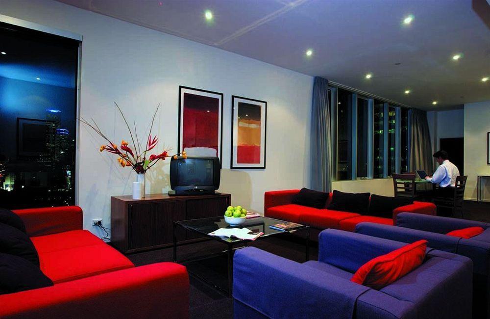 Aparthotel Adina Flinders Street 4*