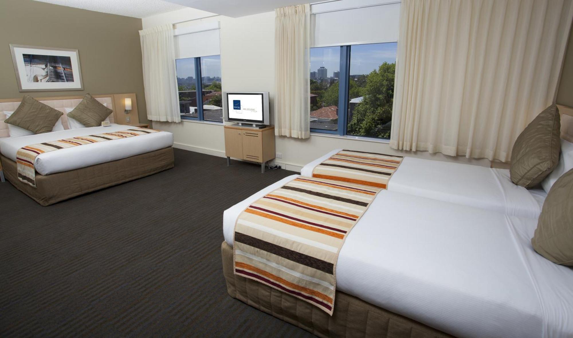 Novotel St Kilda Hotel