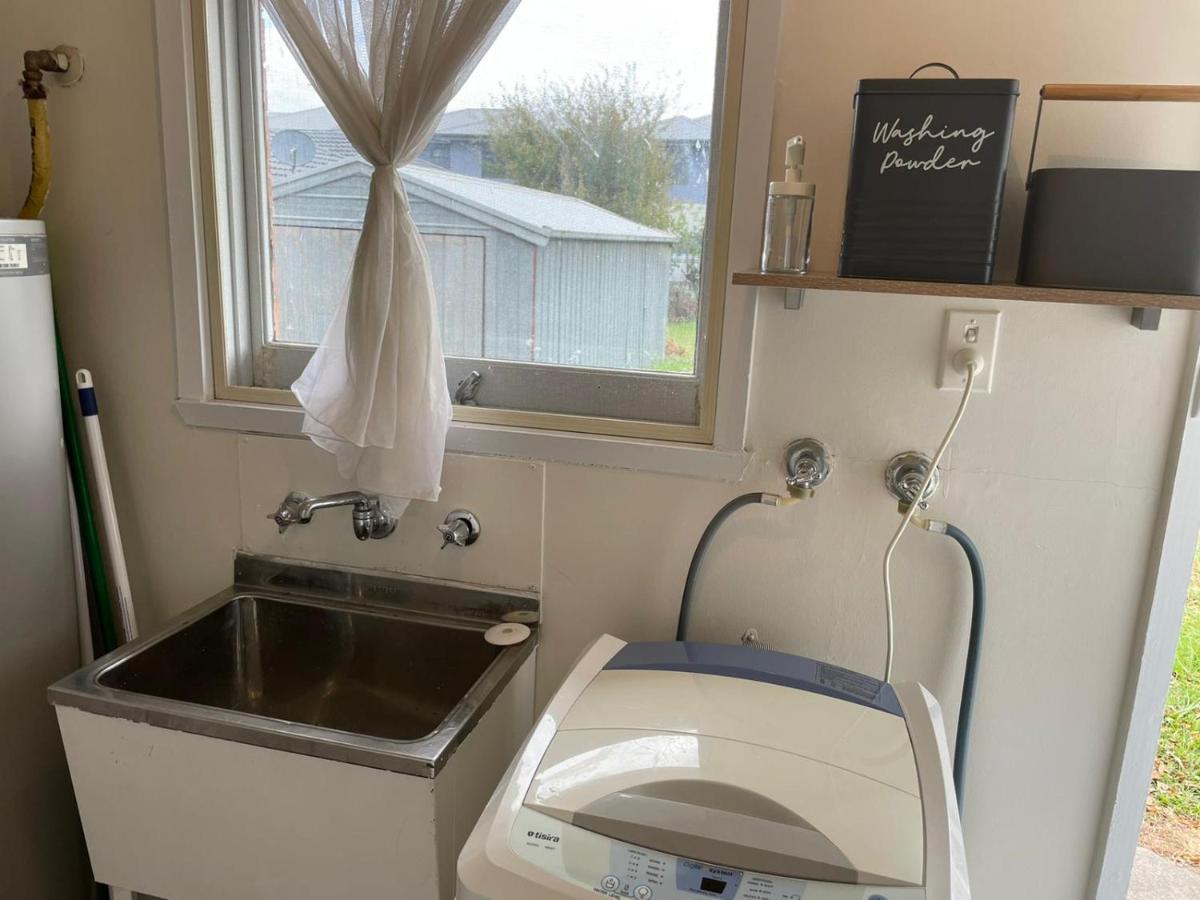 3 Bedroom Family House Close To Airport *