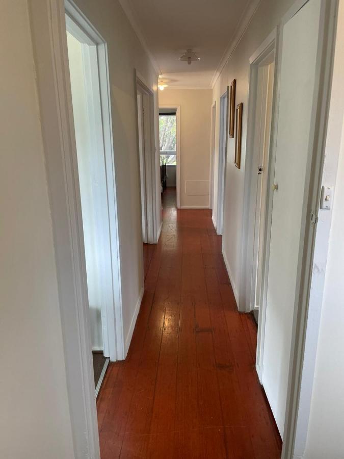 3 Bedroom Family House Close To Airport *