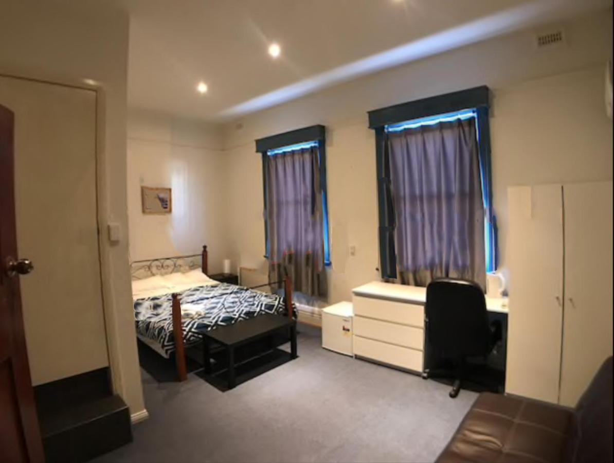 Malvern Backpackers *