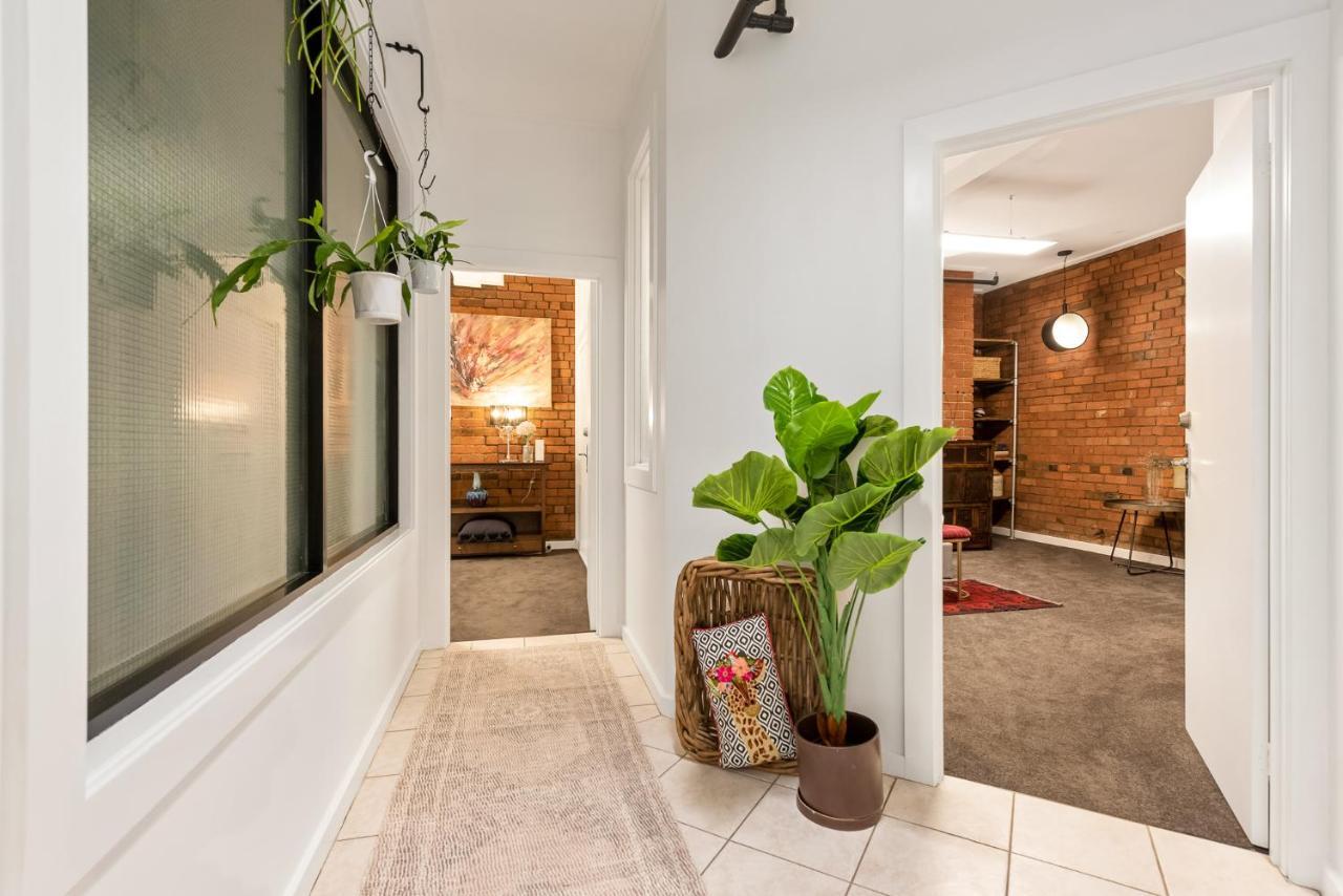 Apartment Staycentral - Heritage Warehouse Retreat *