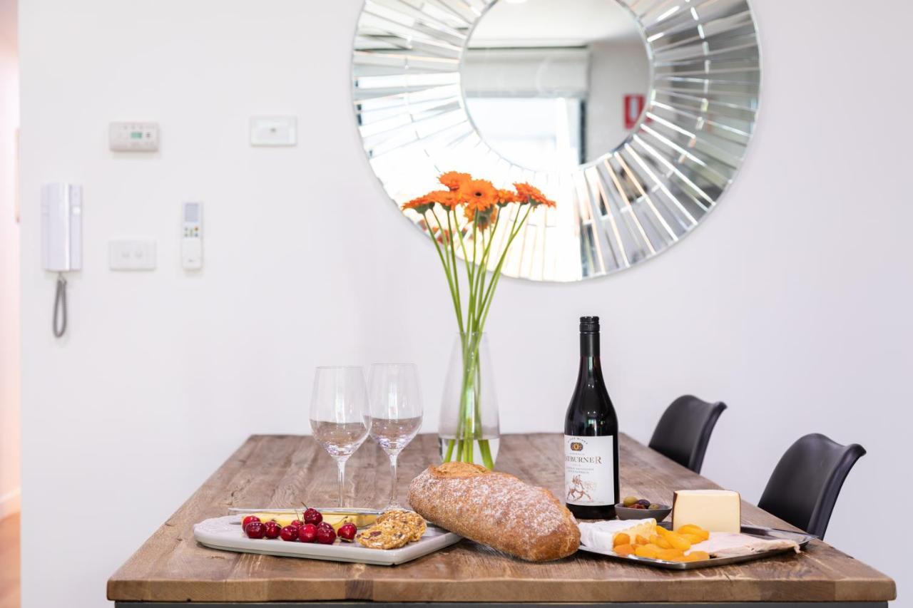 Experience Port Melbourne