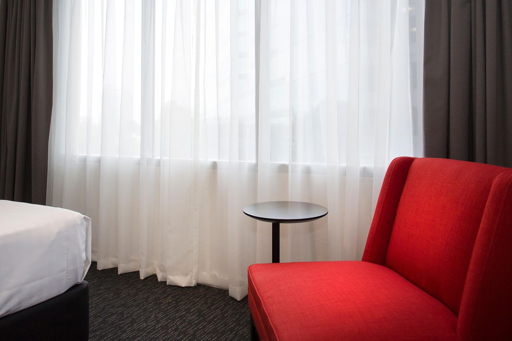 Bayview Eden Hotel 4*