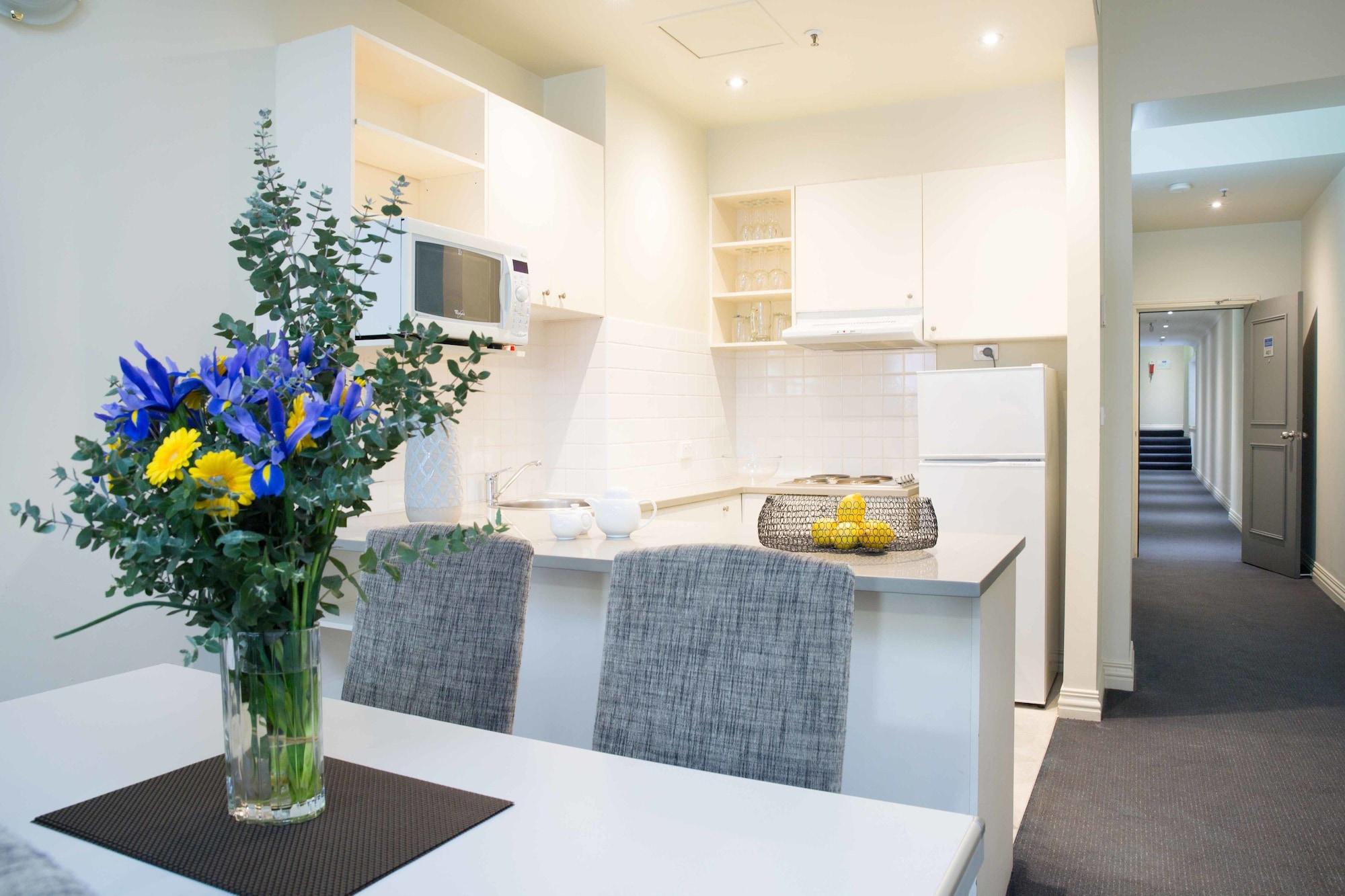 Collins 4* Melbourne