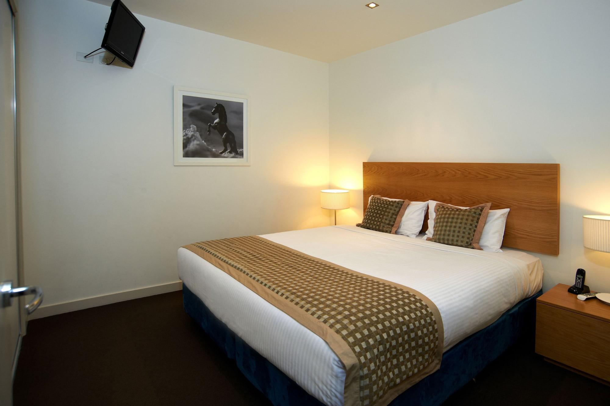 Amity Aparthotel 4*