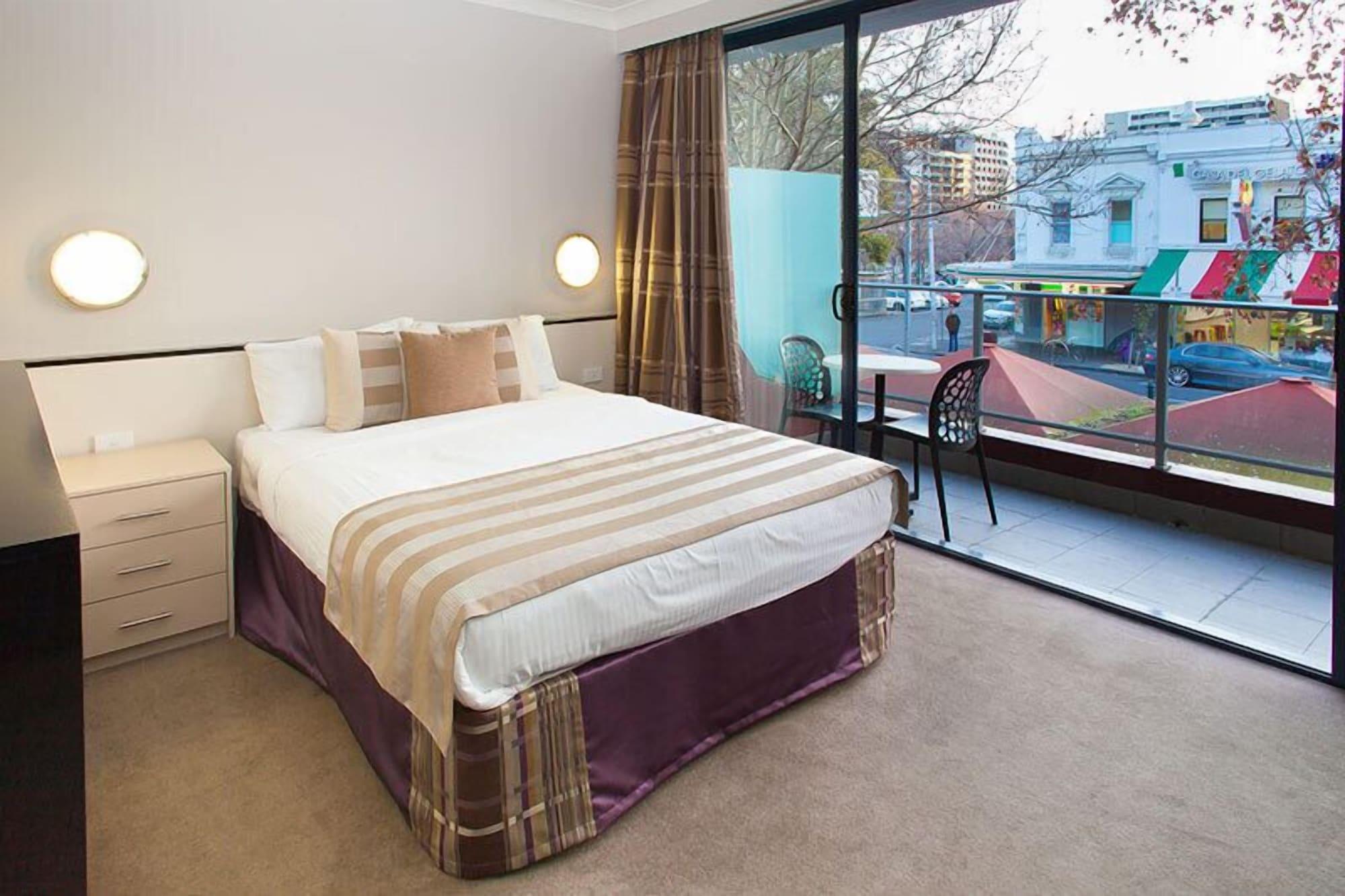 Aparthotel Carlton Lygon - Close To Uni 3*