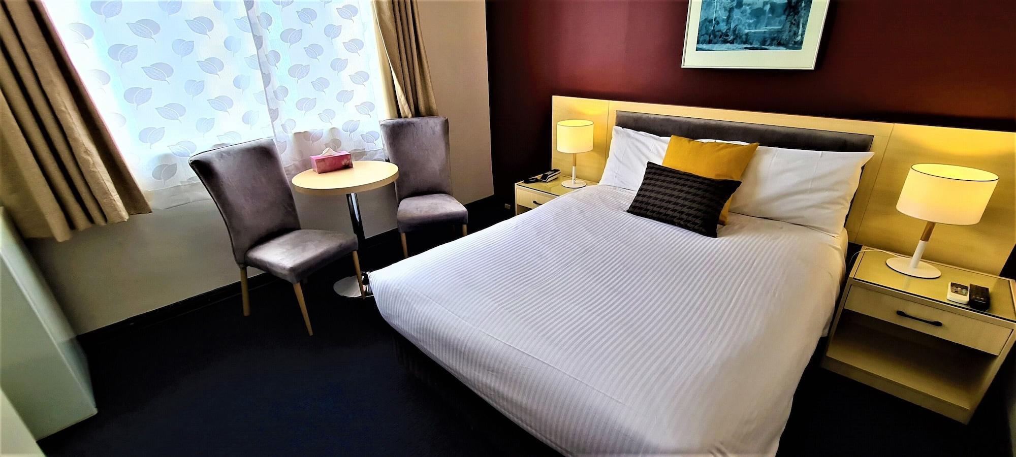 Brunswick Tower Hotel 3*