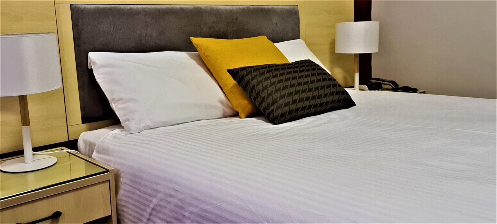 Brunswick Tower 3*