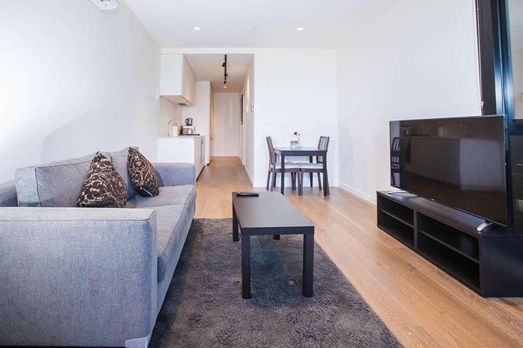 Spencer Street Apartment Melbourne