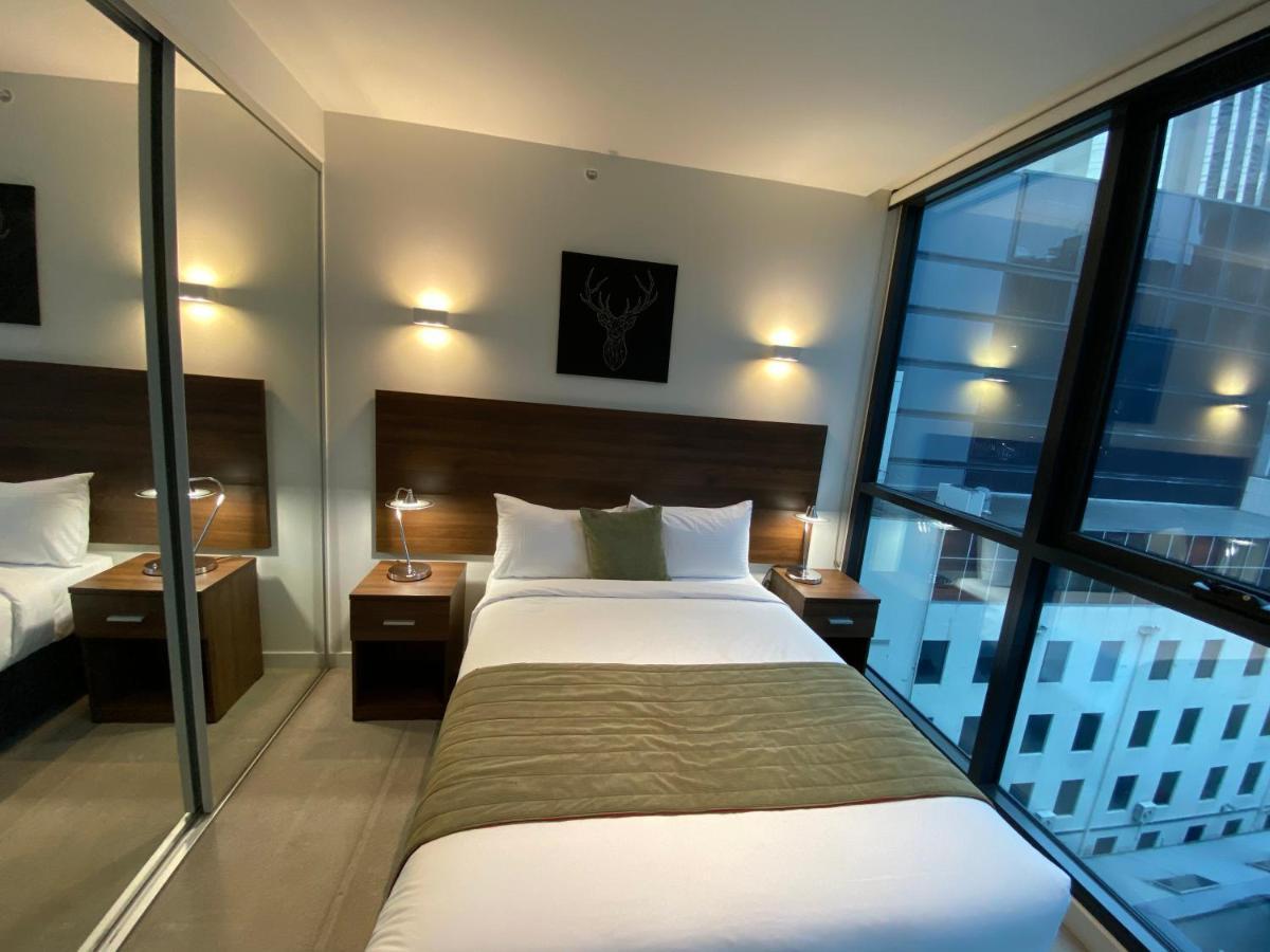 Apartment Flinders Street