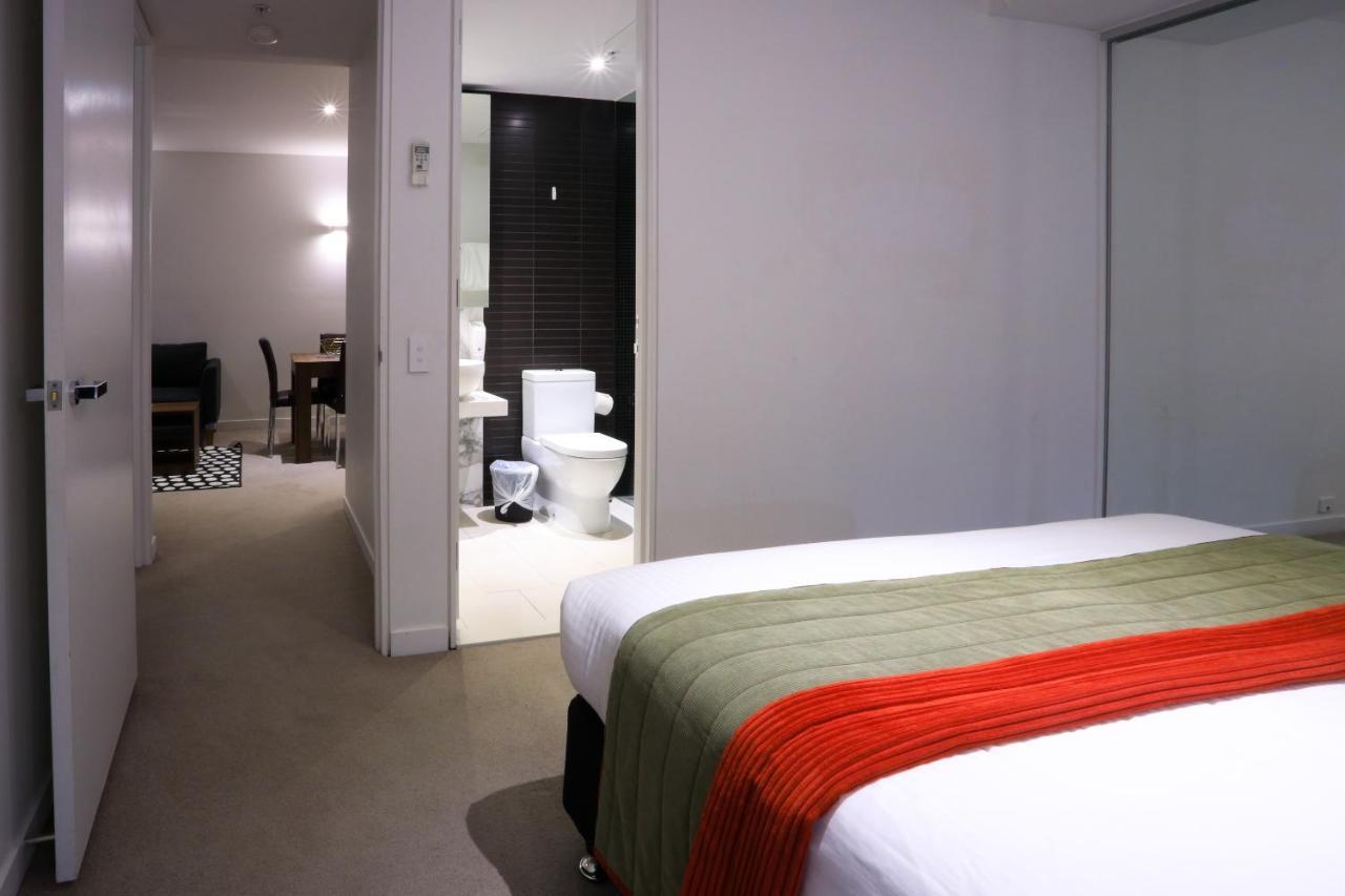 Apartment Flinders Street