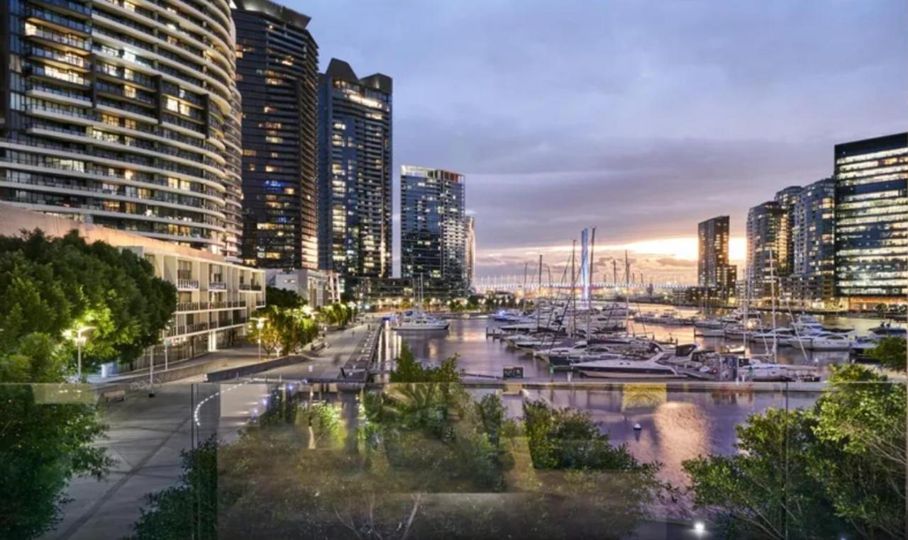 Apartamento Lovely Waterfront With Swimming Pool And Gym In The Heart Of Docklands