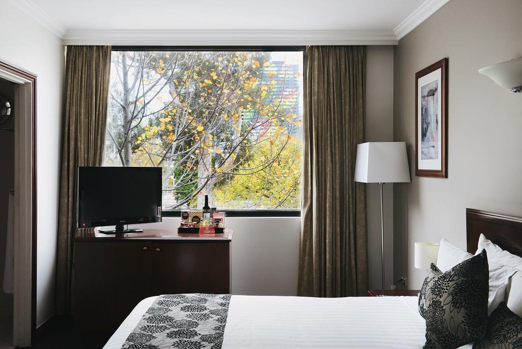 Crowne Plaza Carlton By Ihg 4*