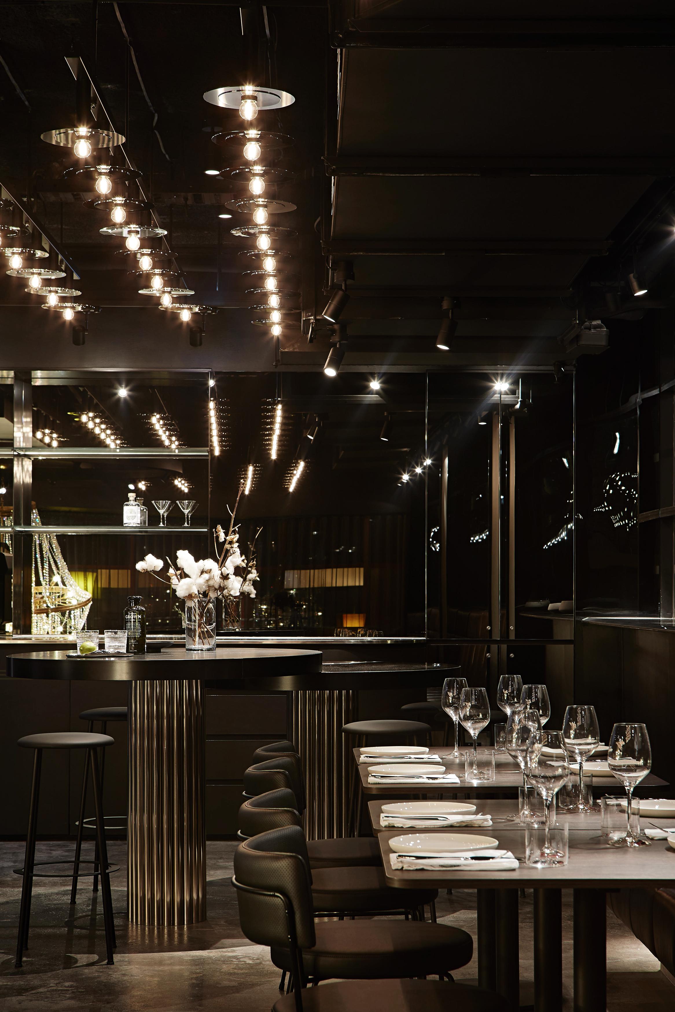 Lancemore Crossley St. 5*