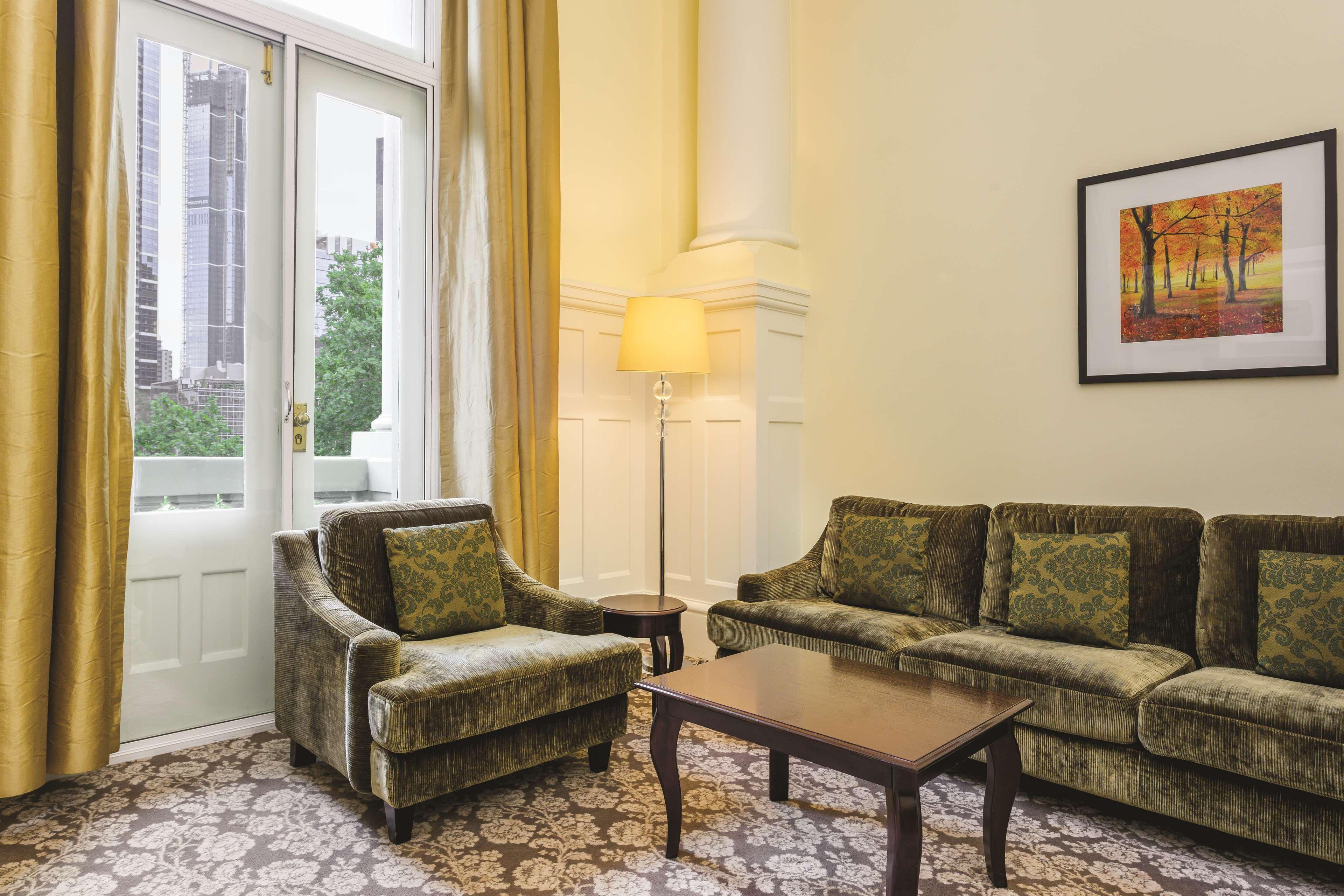 Rendezvous Hotel 4*