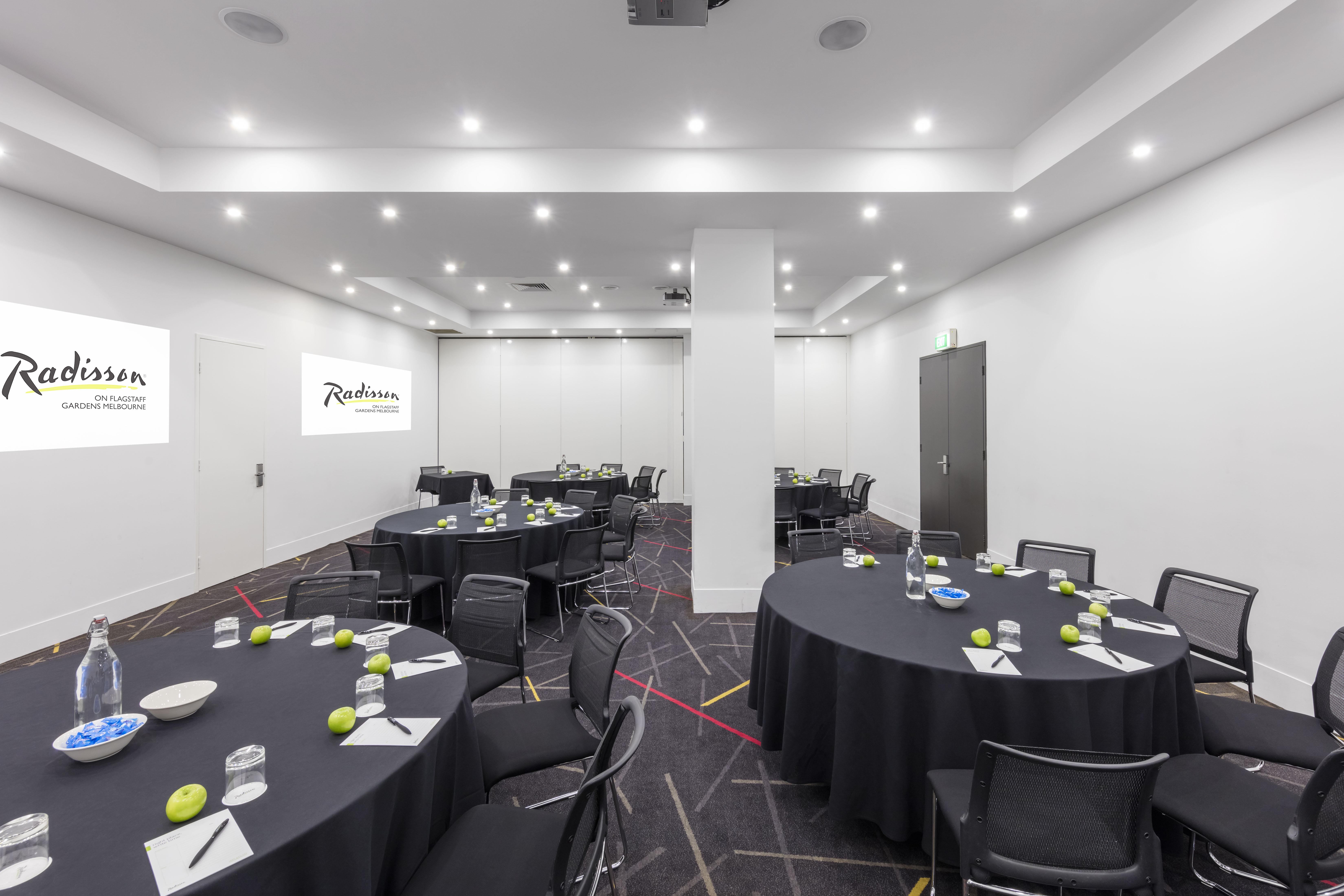 Radisson On Flagstaff Gardens 4*