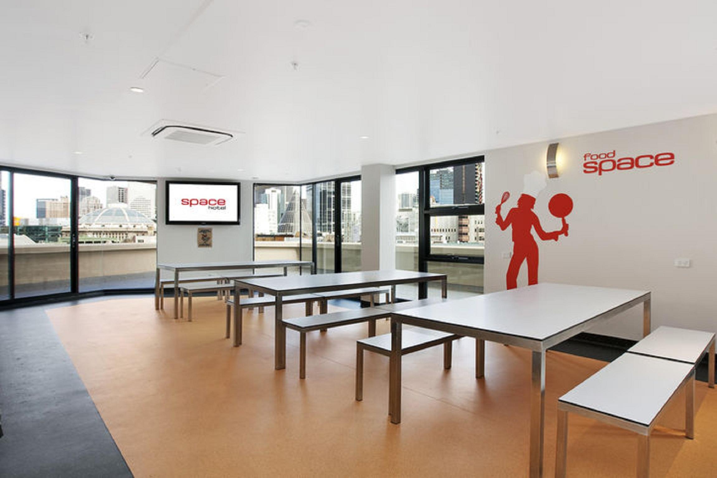 Hostel Space *