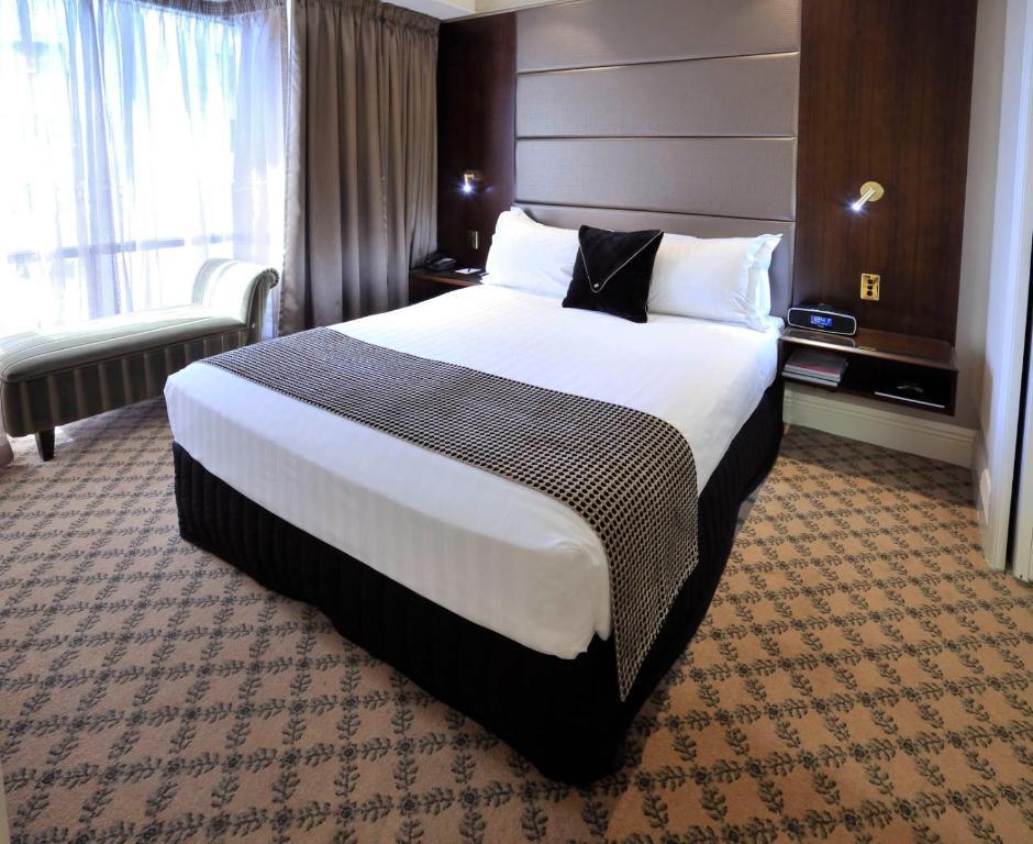 Hotel Stamford Plaza