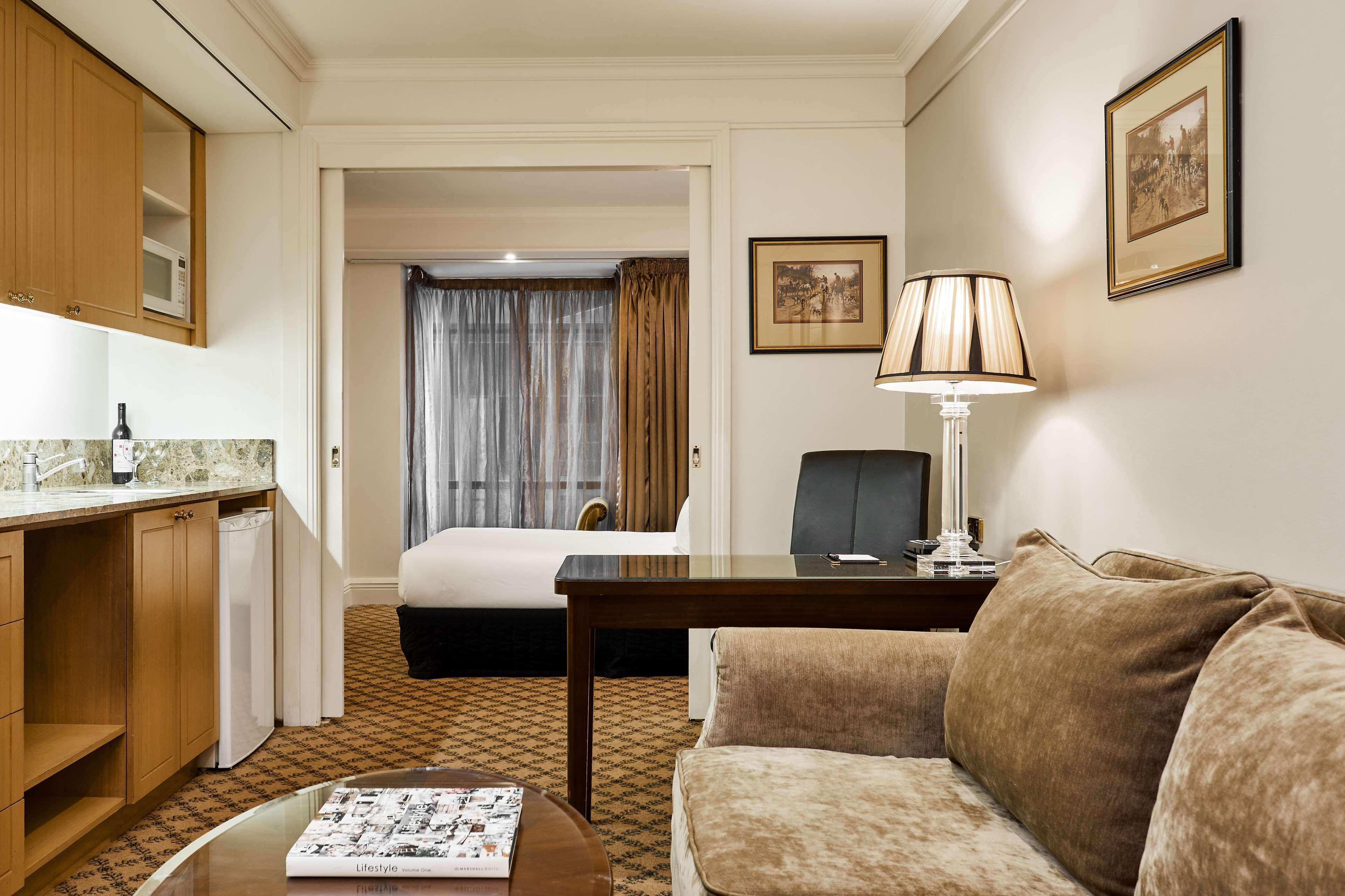 Hotel Stamford Plaza 5*