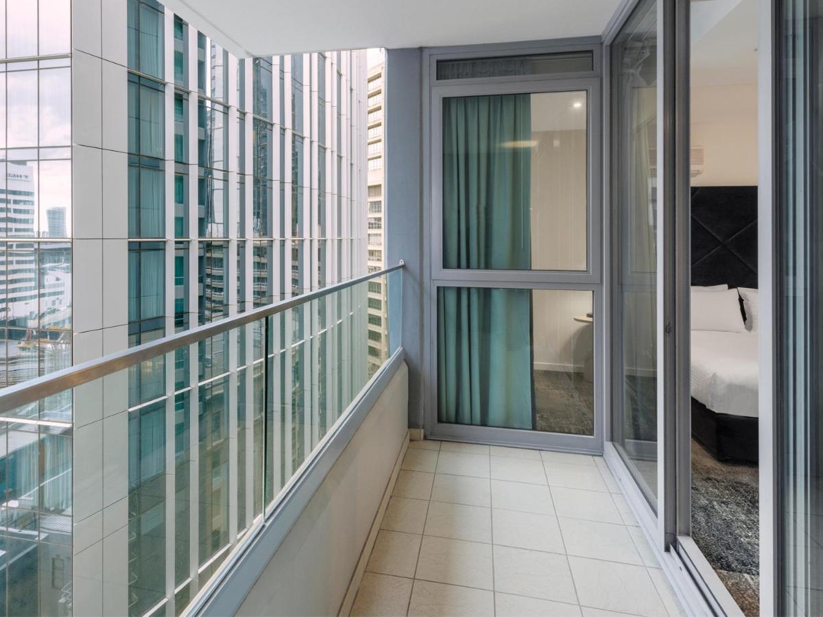 Brady Flinders Street Aparthotel