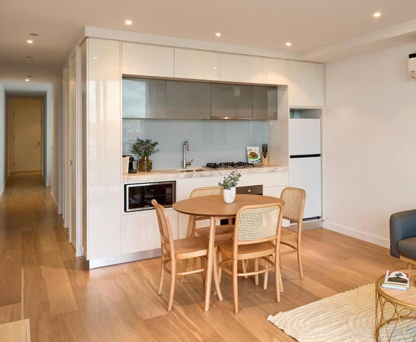 Beautiful 2 Bedroom With Private Rooftop Apartamento Melbourne