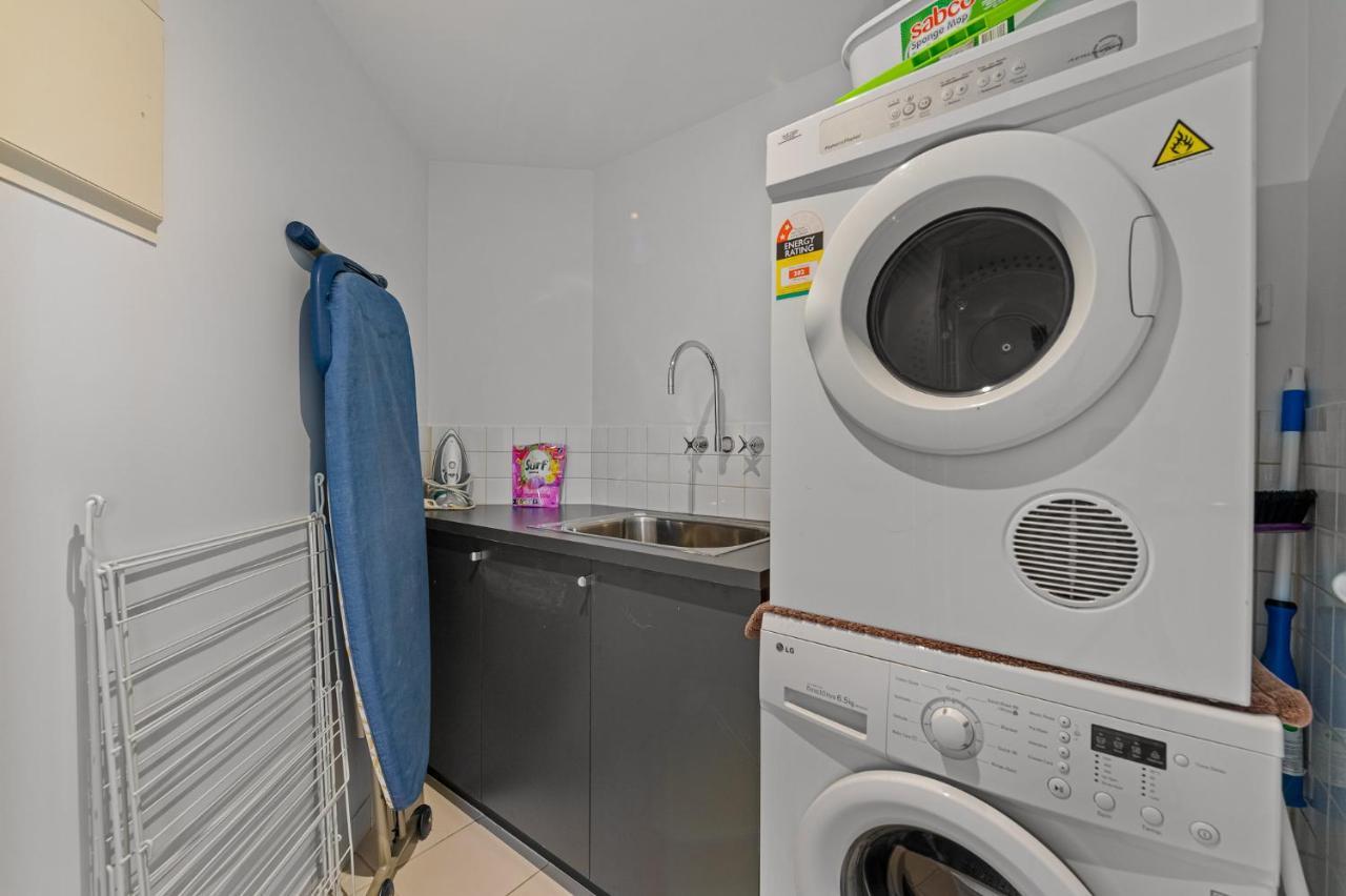 Exclusive Stays - Gallery Tower Apartment