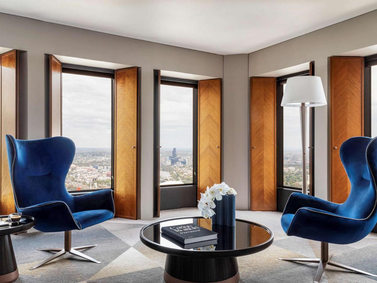 Sofitel On Collins 5*