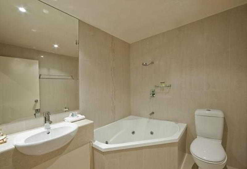 Western Travel 4*