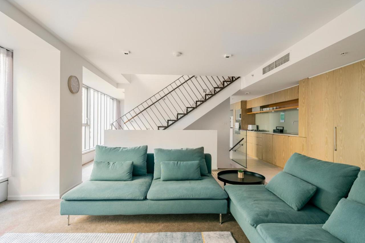 Luxury 3-storey Loft With Free Parking On Premises Melbourne