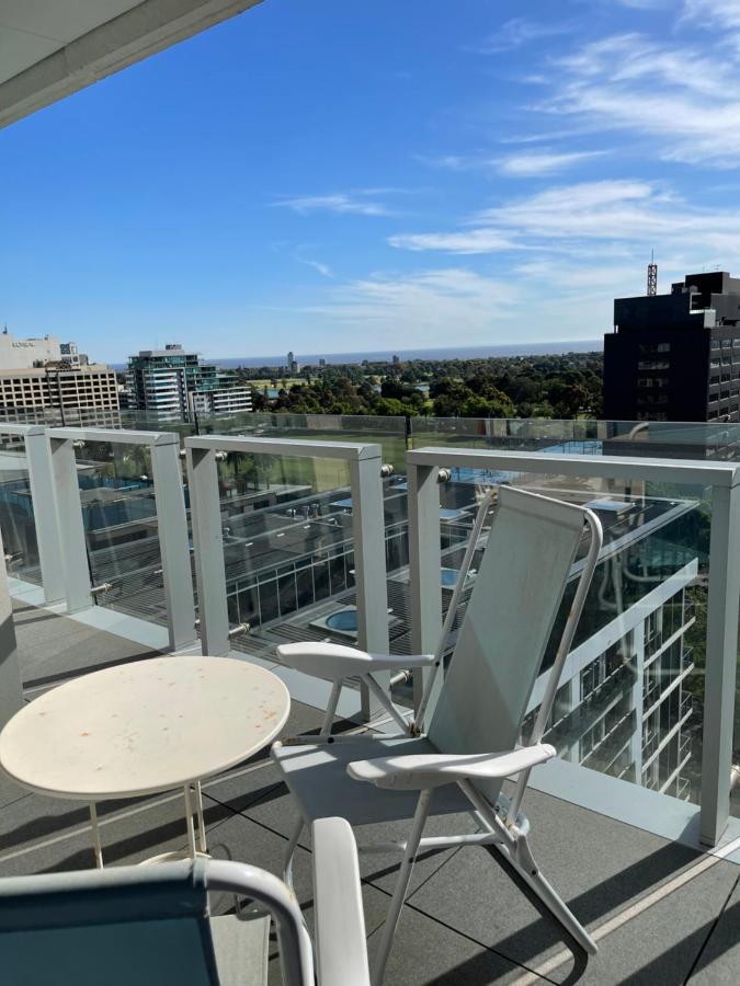 The Fawkner Bay-view Pool/gym Free Parking Apartment *