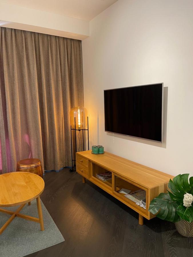 The Fawkner Bay-view Pool/gym Free Parking Apartment *