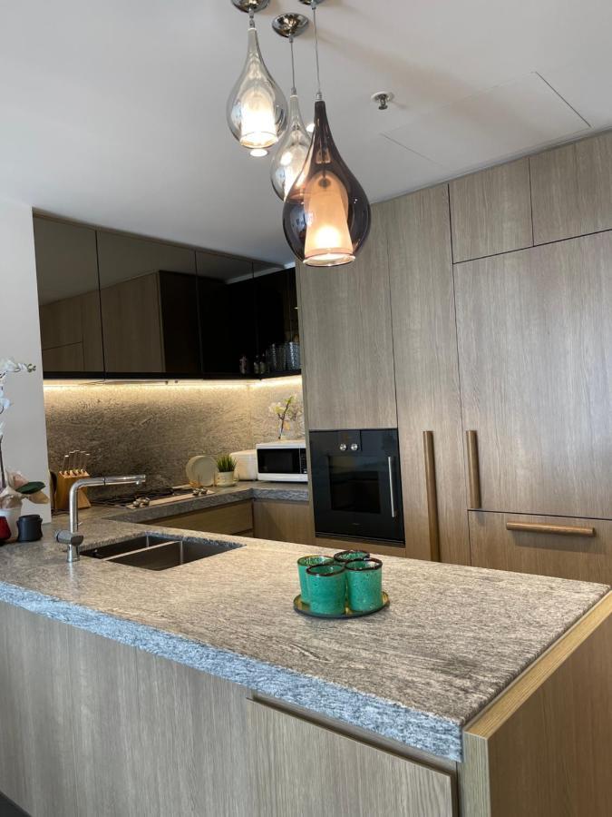 The Fawkner Bay-view Pool/gym Free Parking Apartment Melbourne