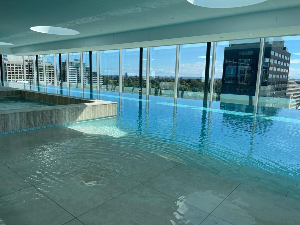 Apartment The Fawkner Bay-view Pool/gym Free Parking