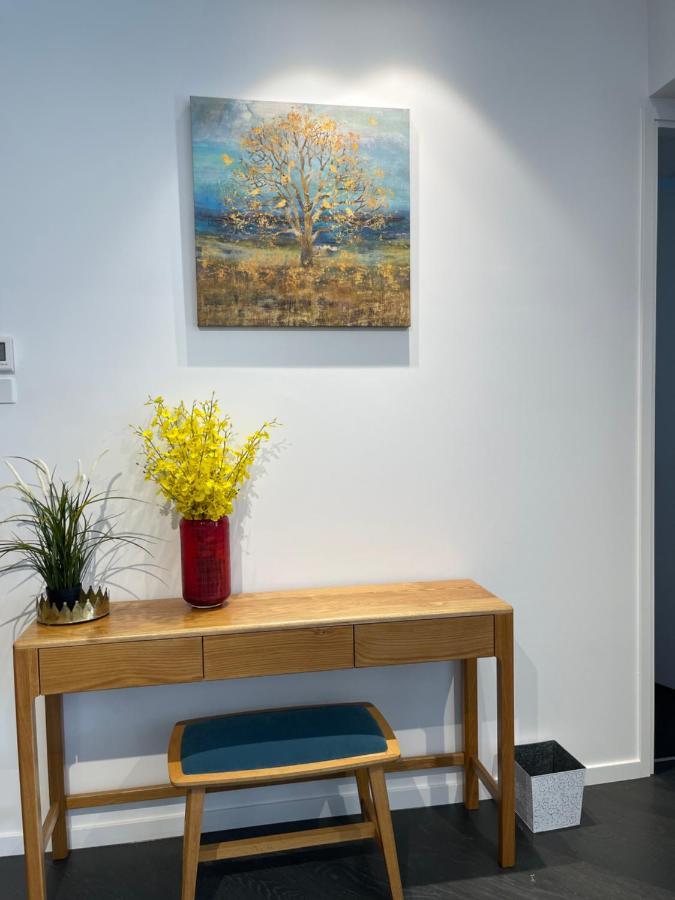 The Fawkner Bay-view Pool/gym Free Parking Apartment *