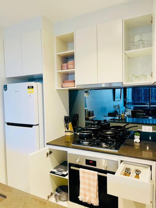 Comfy Unit In Front Of Crown W/ Free Parking Melbourne