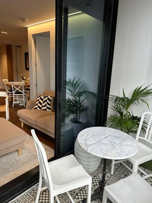 Apartment Lighthouse 3 Bedroom In The Heart Of The Cbd