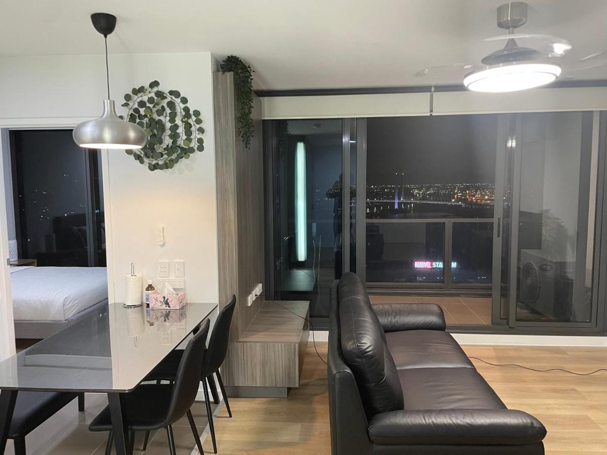 Apartamento Super Luxury 2 Bedroom Well Furnished With Marvellous Views Convenient Location 1 Free Parking *
