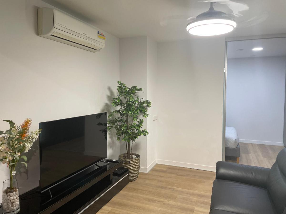 Apartamento Super Luxury 2 Bedroom Well Furnished With Marvellous Views Convenient Location 1 Free Parking