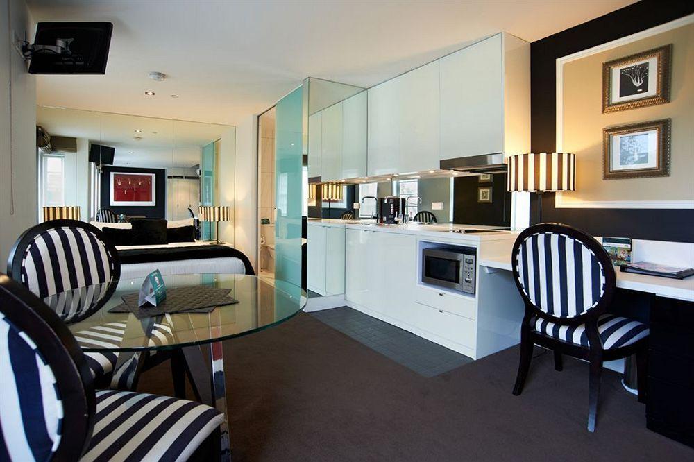 Quest East Aparthotel